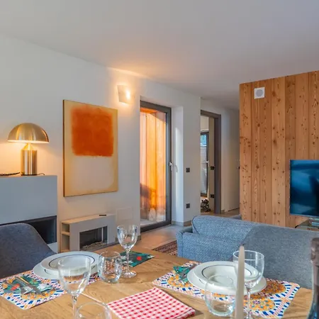 Апартаменты Maison Glenda - Respira La Quiete Alpina Курмайор